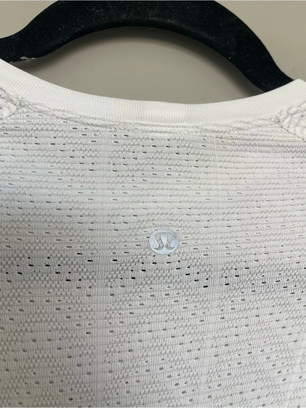 lululemon athletica breathable knit